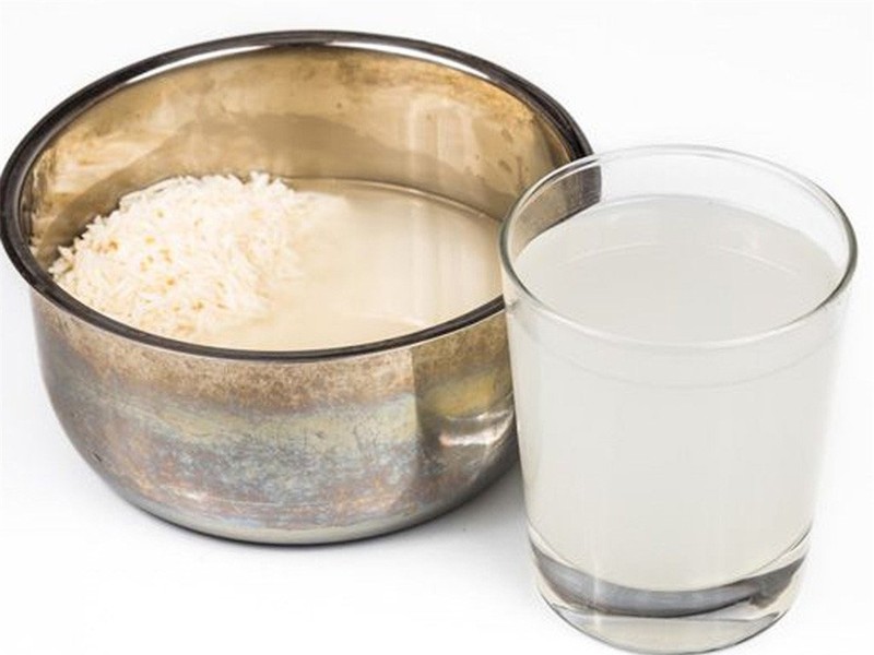 Tẩy gỉ sét bằng nước vo gạo
