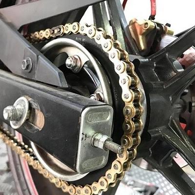 Hướng dẫn vệ sinh nhông sên đúng cách cùng Onzca